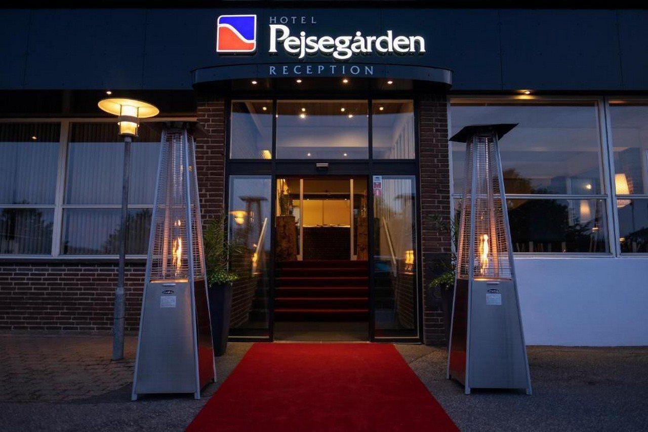 Hotel Pejsegaarden Brædstrup Eksteriør bilde