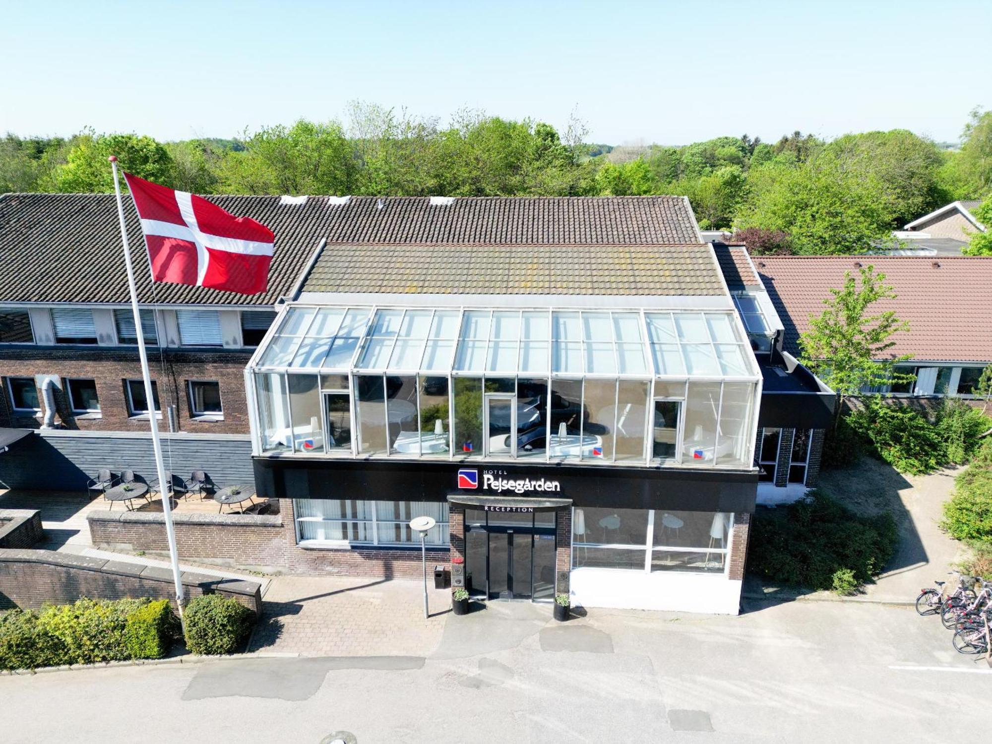 Hotel Pejsegaarden Brædstrup Eksteriør bilde