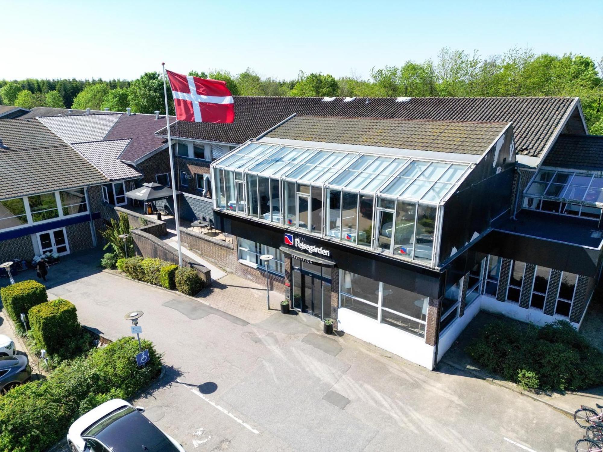 Hotel Pejsegaarden Brædstrup Eksteriør bilde
